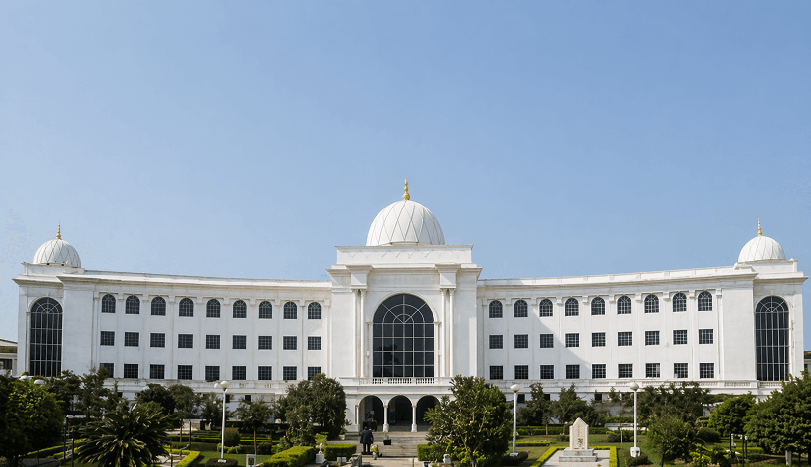 Outstation & Local Rides in Hyderabad - GOGO Taxi